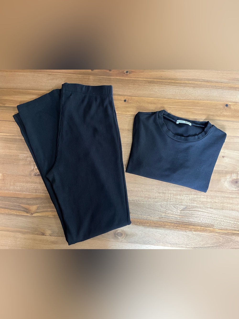 Reformation Travel / Lounge Set - Women’s M - Picture 6 of 8